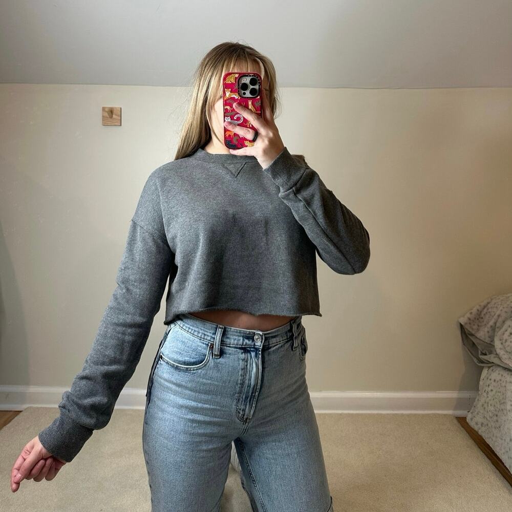 Colsie: Gray Cropped Crewneck